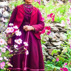 traditional attire of tibetian's